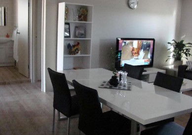 Luxury Vineyard Cottage On Pike River, Lyrup - Lightning Ridge Tourism 1