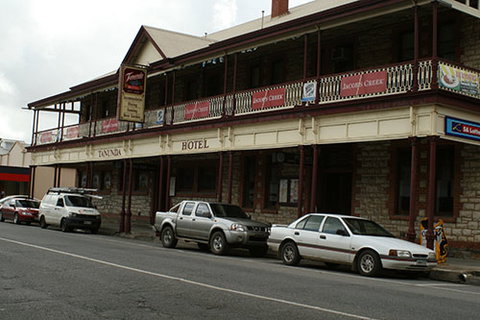 Tanunda Hotel Apartments - Lightning Ridge Tourism 1