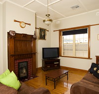 Semaphore Beach House - Lightning Ridge Tourism