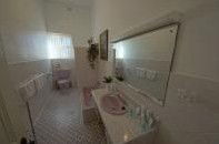 Myras Moonta Retreat - Lightning Ridge Tourism 6