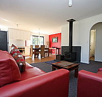 Bruny Island Villas - Eversley - Lightning Ridge Tourism