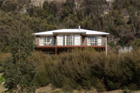 Killiecrankie Bay Holiday House - Lightning Ridge Tourism 0