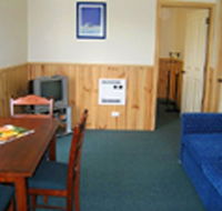 Driftwood Strahan Villas - Lightning Ridge Tourism