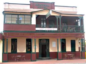 Central Hotel, Zeehan - Lightning Ridge Tourism 0