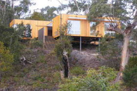 Bruny Island Weekender - Lightning Ridge Tourism 0