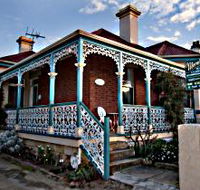Merre Bes - Lightning Ridge Tourism