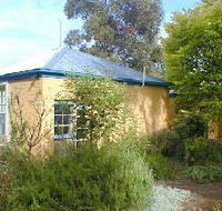 Richmond Coachmans Rest - Lightning Ridge Tourism