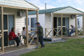 Discovery Holiday Parks Devonport (Cosy Cabins) - Lightning Ridge Tourism 0