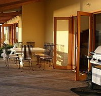 Port Arthur Escapes - Wallaby Lodge - Lightning Ridge Tourism