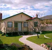 Hobart Cabins and Cottages - Lightning Ridge Tourism