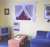 Westbury Brook Cottage - Lightning Ridge Tourism