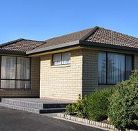 Vera May Apartment - Lightning Ridge Tourism