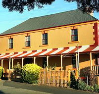 Meredith House And Mews - Lightning Ridge Tourism