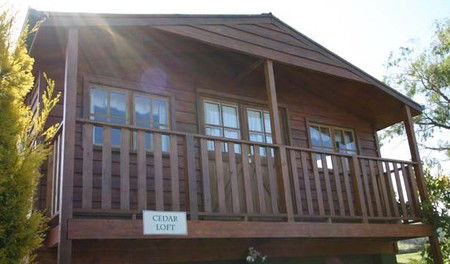 Cedar Cottages Blackmans Bay - Lightning Ridge Tourism 1