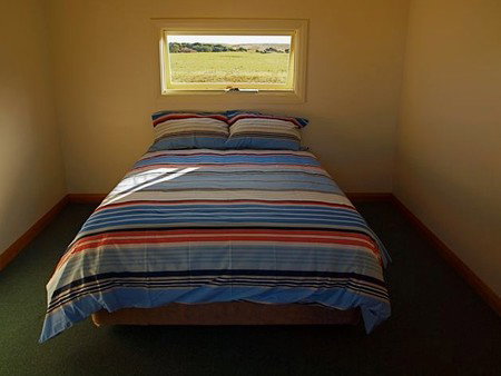 Icena Accommodation - Lightning Ridge Tourism 4