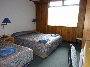Silver Hills Motel - Lightning Ridge Tourism 1