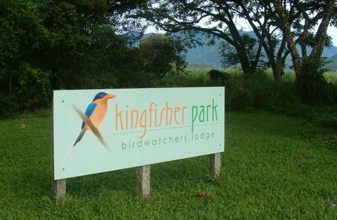 Kingfisher Park Birdwatchers Lodge - Lightning Ridge Tourism 1