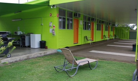 Mareeba Lodge Motel - Lightning Ridge Tourism 0