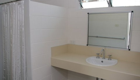 Mareeba Lodge Motel - Lightning Ridge Tourism 2