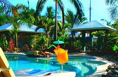 Mission Beach Shores - Lightning Ridge Tourism 0