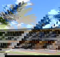 Pippies Beachhouse - Lightning Ridge Tourism