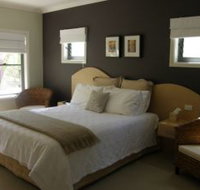 CeeSpray on Owen Bed and Breakfast - Lightning Ridge Tourism