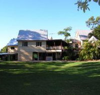 Glasshouse Mountains Ecolodge - Lightning Ridge Tourism