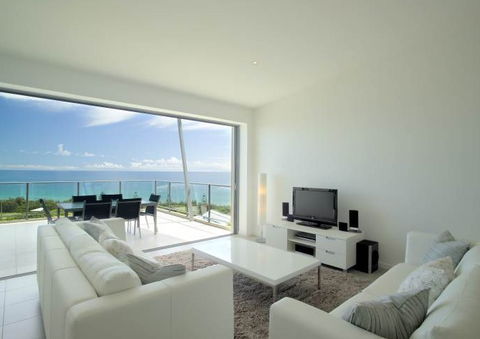 Rainbow Sea Resort - Lightning Ridge Tourism 1