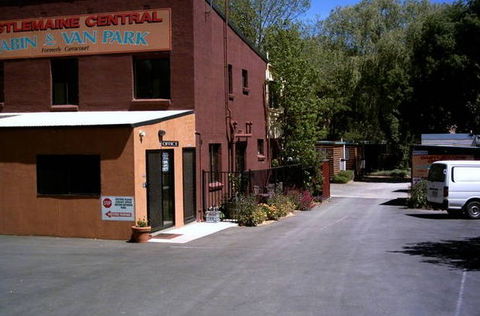 Castlemaine Central Cabin & Van Park - Lightning Ridge Tourism 2