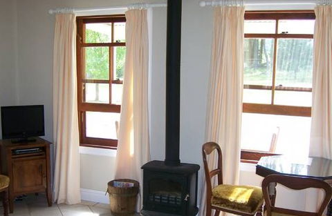 Hillcrest Cottage - Lightning Ridge Tourism 3