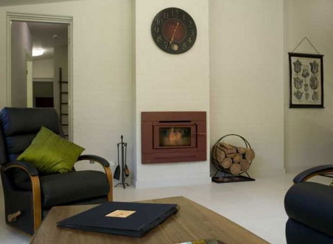 Serene - Lightning Ridge Tourism 5