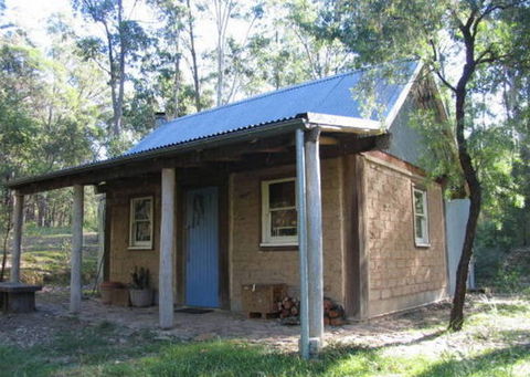 Bakers Flat Cottages - Lightning Ridge Tourism 2