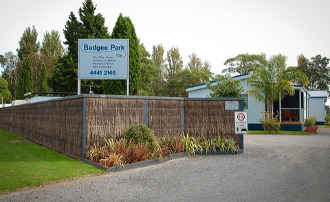 Badgee Park - Lightning Ridge Tourism 3