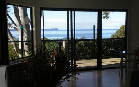 A Blue Point House Jervis Bay - Lightning Ridge Tourism 0