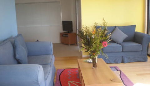 A Blue Point House Jervis Bay - Lightning Ridge Tourism 3