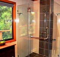 A Waterfall Hideout-Rainforest Cabin for Couples - Lightning Ridge Tourism