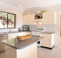 Barefoot Oasis Bangalow - Lightning Ridge Tourism