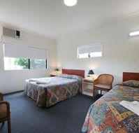 Hi-Way Motel - Lightning Ridge Tourism