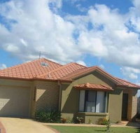 Oceania Cottage - Lightning Ridge Tourism