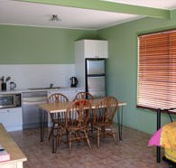 Fossickers Cottages - Lightning Ridge Tourism