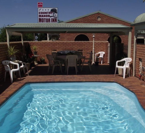 Country Manor Motor Inn - Lightning Ridge Tourism 0