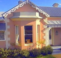 Cromwell House - Lightning Ridge Tourism