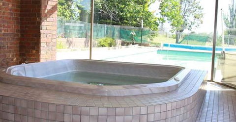 Marlborough Motor Inn - Lightning Ridge Tourism 1