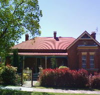 Tumut Accommodation Sefton House - Lightning Ridge Tourism