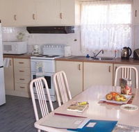 Azalea Cottage - Lightning Ridge Tourism