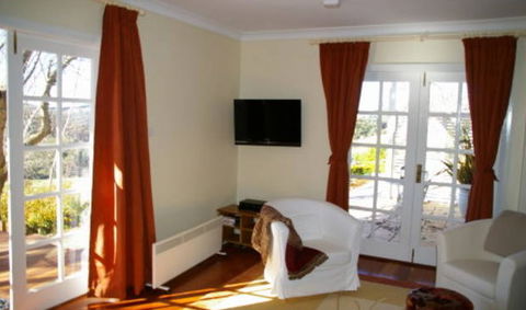 Clontarf Bed And Breakfast - Lightning Ridge Tourism 0