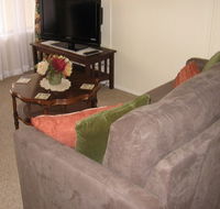 Bluebell Cottage - Lightning Ridge Tourism