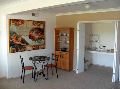 Easternview Heights Boutique Accommodation - Lightning Ridge Tourism 2