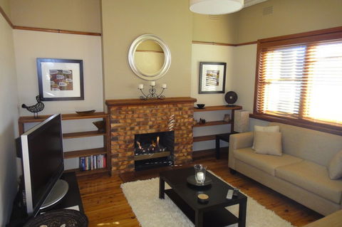 Nangara Serviced Accommodation Albury - Lightning Ridge Tourism 3
