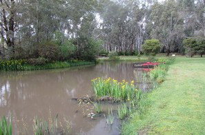 Murray Bank Holiday Units And Yabby Farm - Lightning Ridge Tourism 2